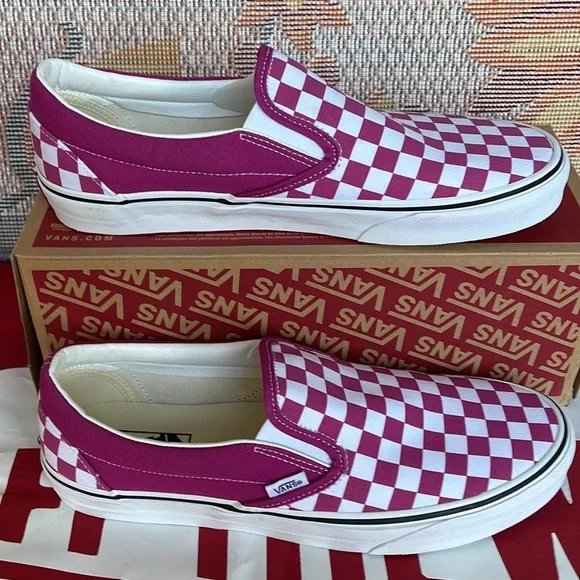 Vans Classic Slip-0n(Checkerboard) Fuchsia Re VN000XG8AZYMen’s Sneakers